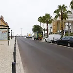 Relaxing Apartment In The Heart Of Cascais